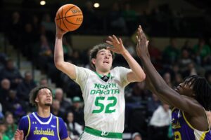 Ross Hodge lands commitment from North Dakota State transfer Treysen Eaglestaff
